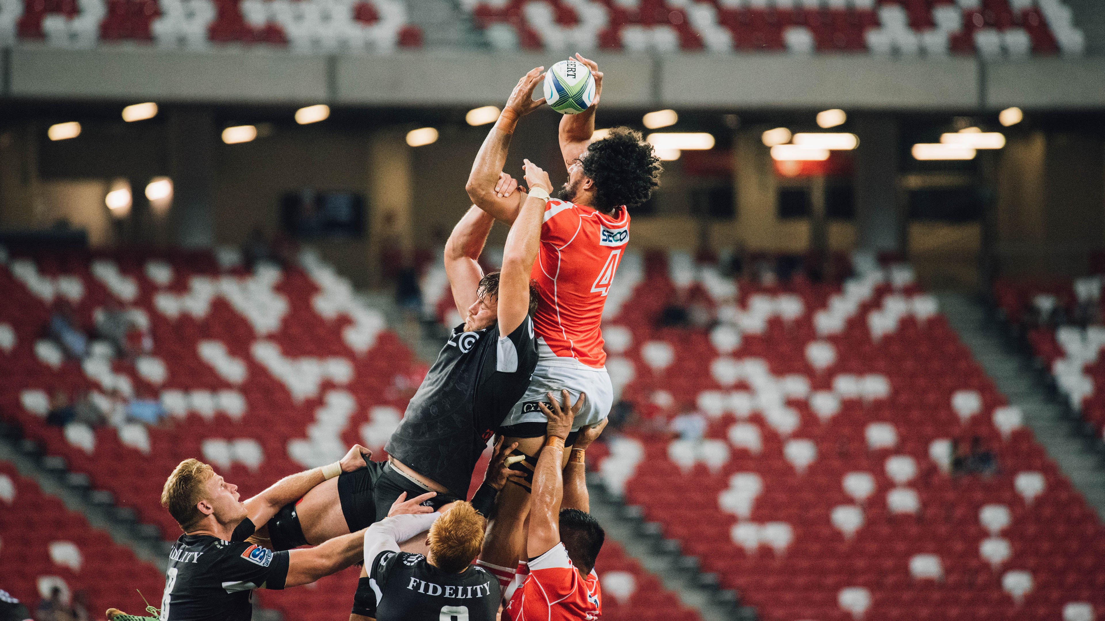 “青训基地引入先进科技设备，推动技术革新”，青训学校